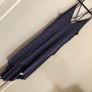 V neck, cross cross backing flowy dress